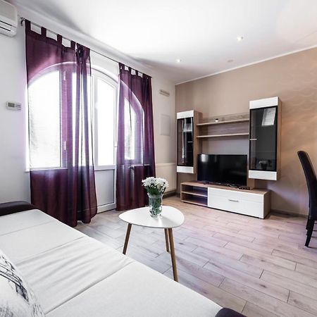 Village Apartments Mimi Pridvorje 외부 사진